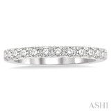 1/2 Ctw Round Cut Diamond Wedding Band in 14K White Gold
