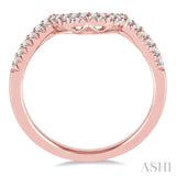 1/5 Ctw Curved Center Round Cut Diamond Wedding Band in 14K Rose Gold
