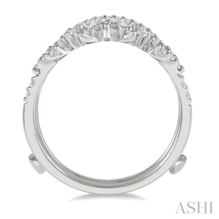 1/2 Ctw Pod Accent Crown Round Cut Diamond Insert Ring in 14K White Gold