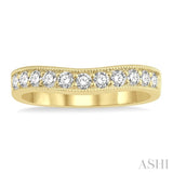 1/2 Ctw Curved Center Milgrain Border Round Cut Diamond Wedding Band in 14K Yellow Gold