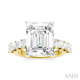 1 1/3 Ctw Emerald Shape Princess and Round Cut Diamond Semi-Mount Engagement Ring in 14K Yellow and White Gold