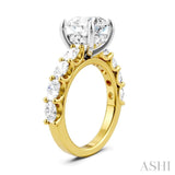 1 1/4 Ctw Round Shape Oval and Round Cut Diamond Semi-Mount Engagement Ring in 14K Yellow and White Gold