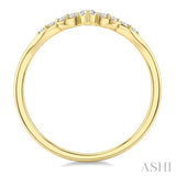1/8 Ctw Curvy Chevron Leaf Motif Round Cut Diamond Fashion Band in 14K Yellow Gold
