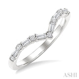 1/4 Ctw Baguette and Round Cut Diamond Chevron Fashion Ring in 14K White Gold