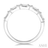 1/3 Ctw Diamond Wedding Band in 14K White Gold