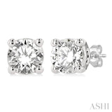 5/8 Ctw Round Cut Diamond Stud Earrings in 14K White Gold