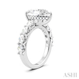 1 1/3 Ctw Pear Shape Oval and Round Cut Diamond Semi-Mount Engagement Ring in 14K White Gold