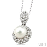 Pearl & Diamond Fashion Pendant